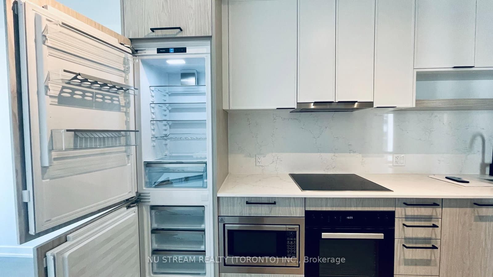 91 Montclair Avenue, Unit 1502 thumbnail 10