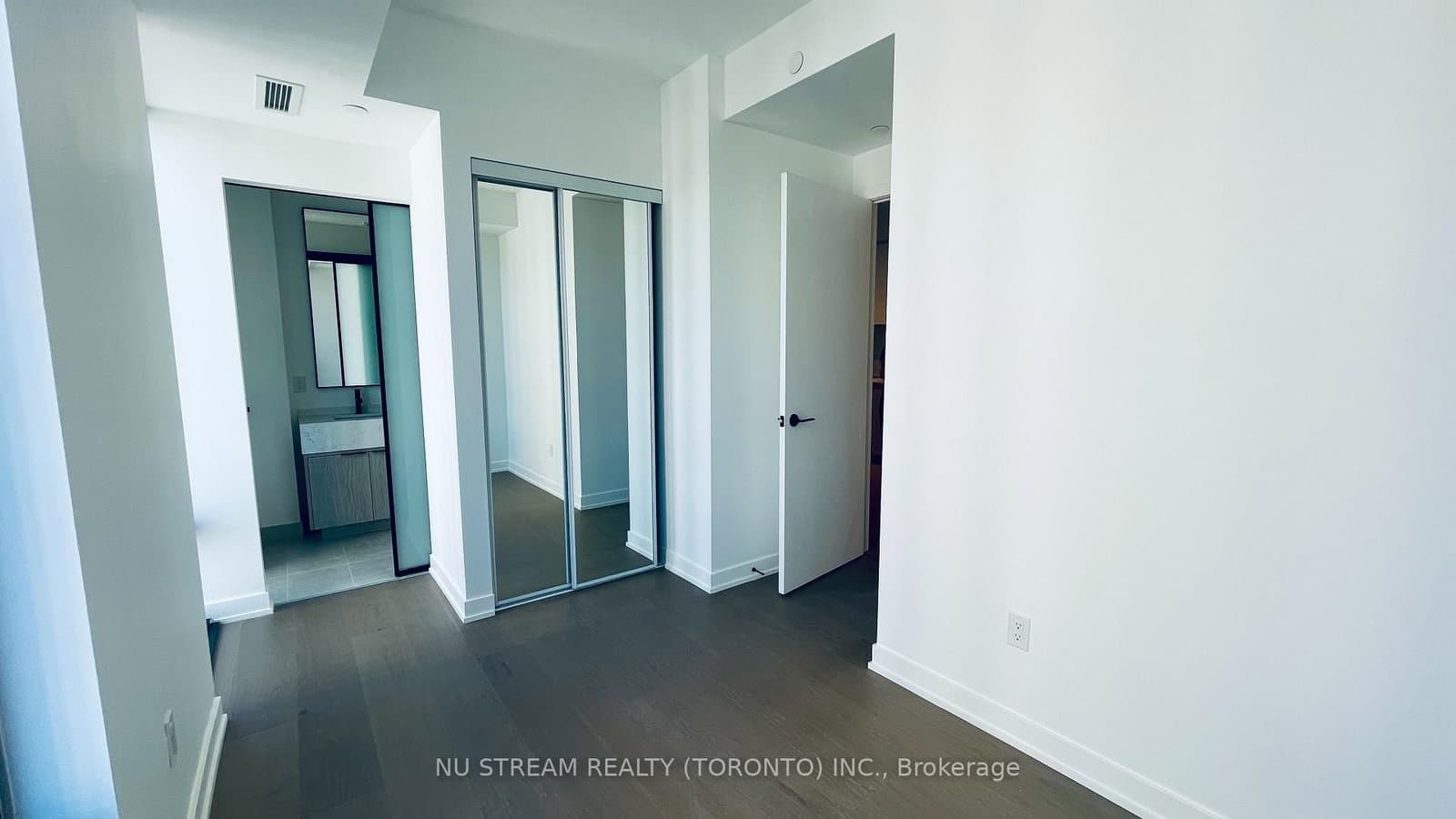 91 Montclair Avenue, Unit 1502 thumbnail 14