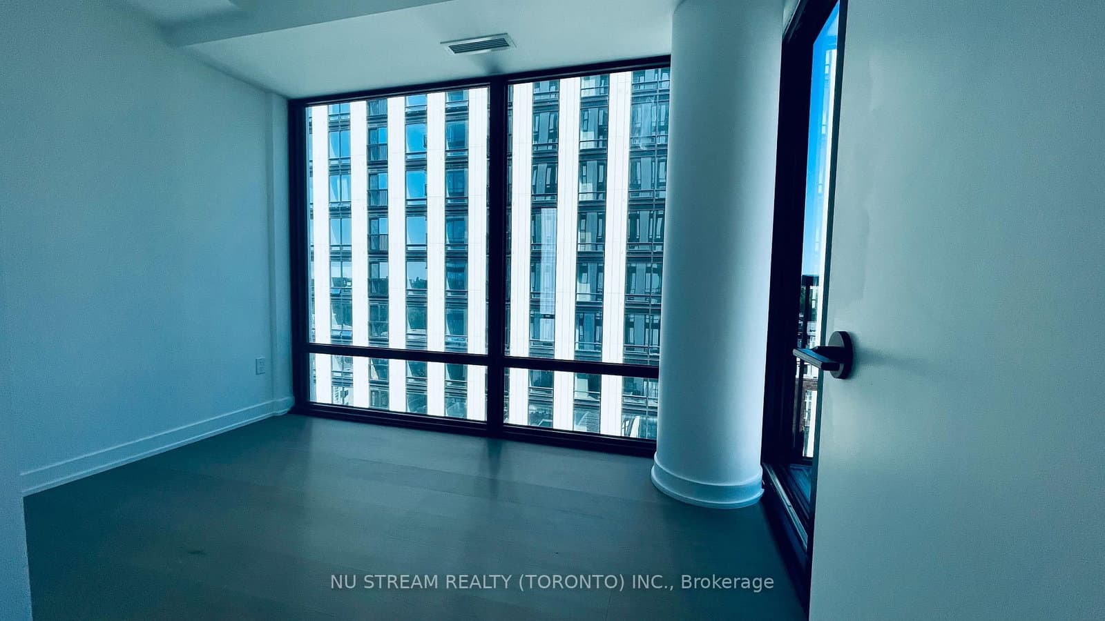 91 Montclair Avenue, Unit 1502 thumbnail 16