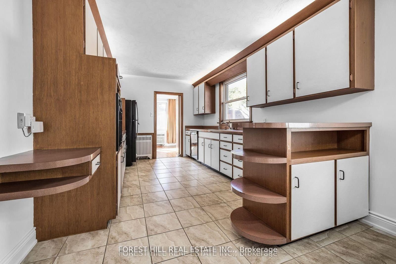 18 Irvington Crescent thumbnail 8