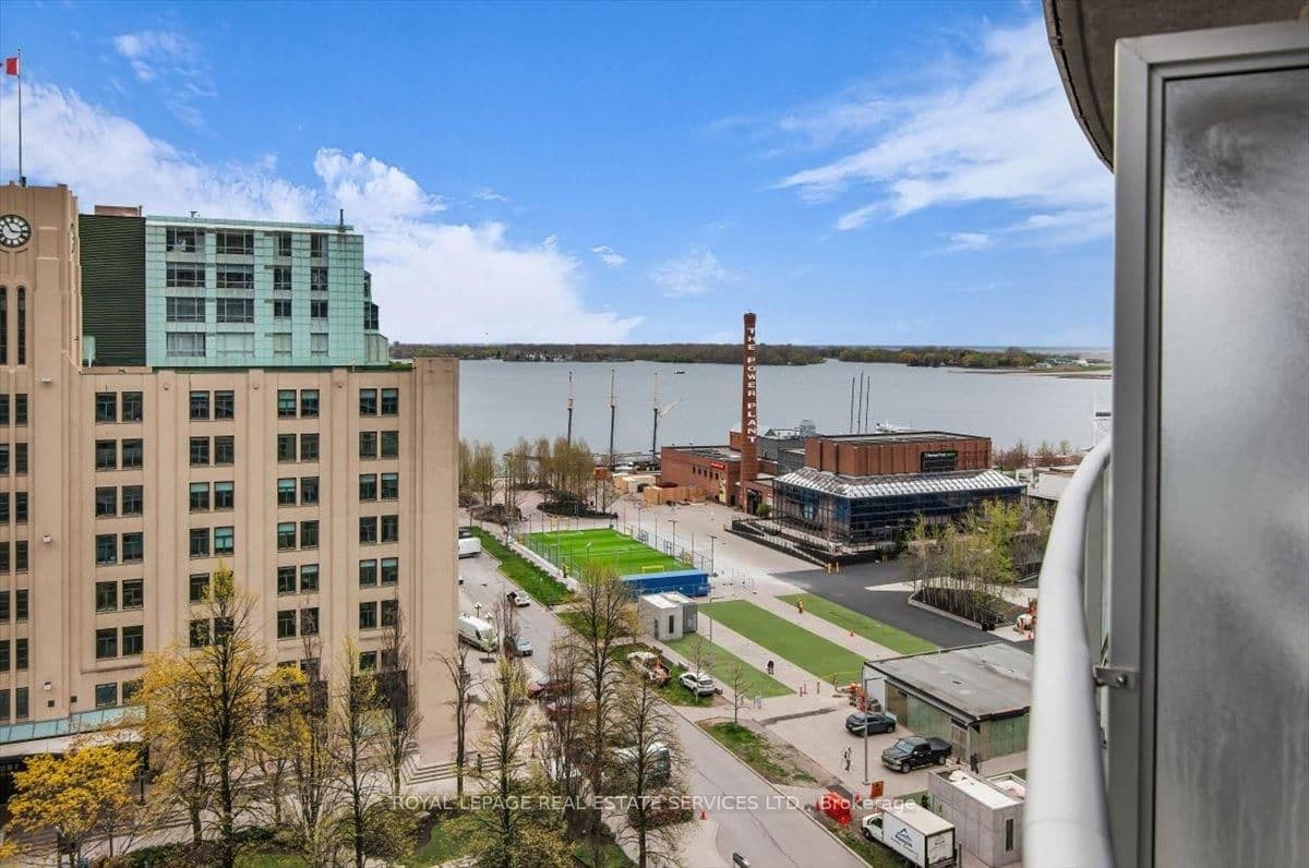 208 Queens Quay W, Unit 1104 thumbnail 34