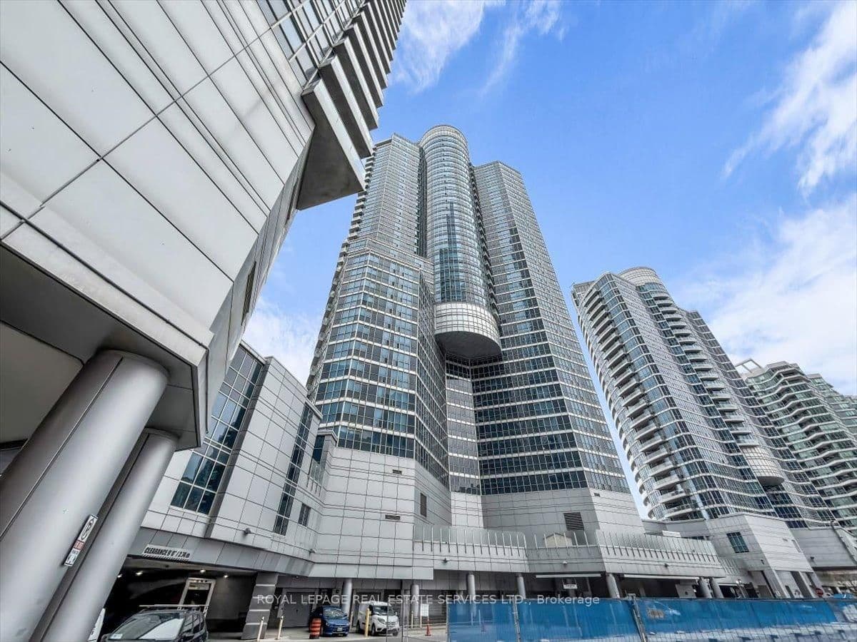 208 Queens Quay W, Unit 1104 thumbnail 38