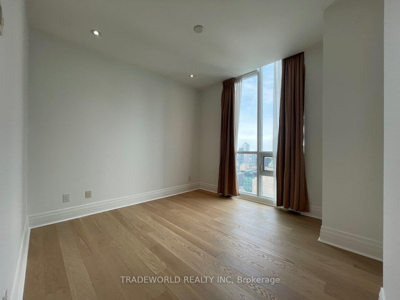 33 Bay Street, Unit 5003 thumbnail 16