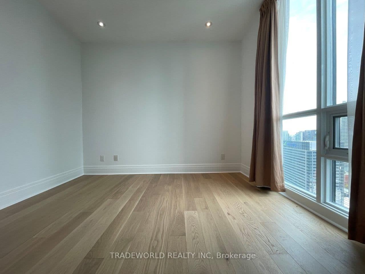 33 Bay Street, Unit 5003 thumbnail 17