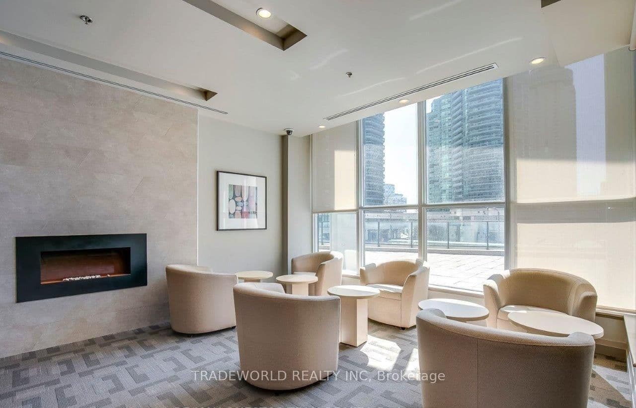 33 Bay Street, Unit 5003 thumbnail 37