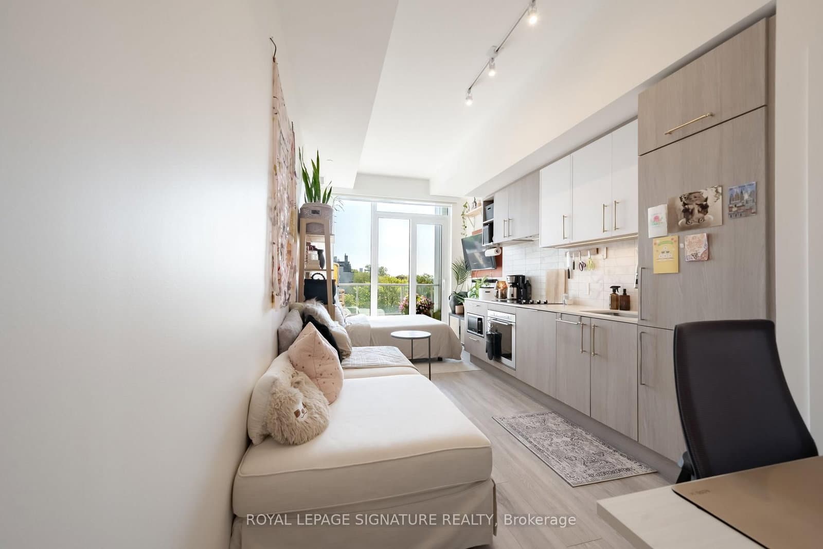 2020 Bathurst Street, Unit 929 - Image 1