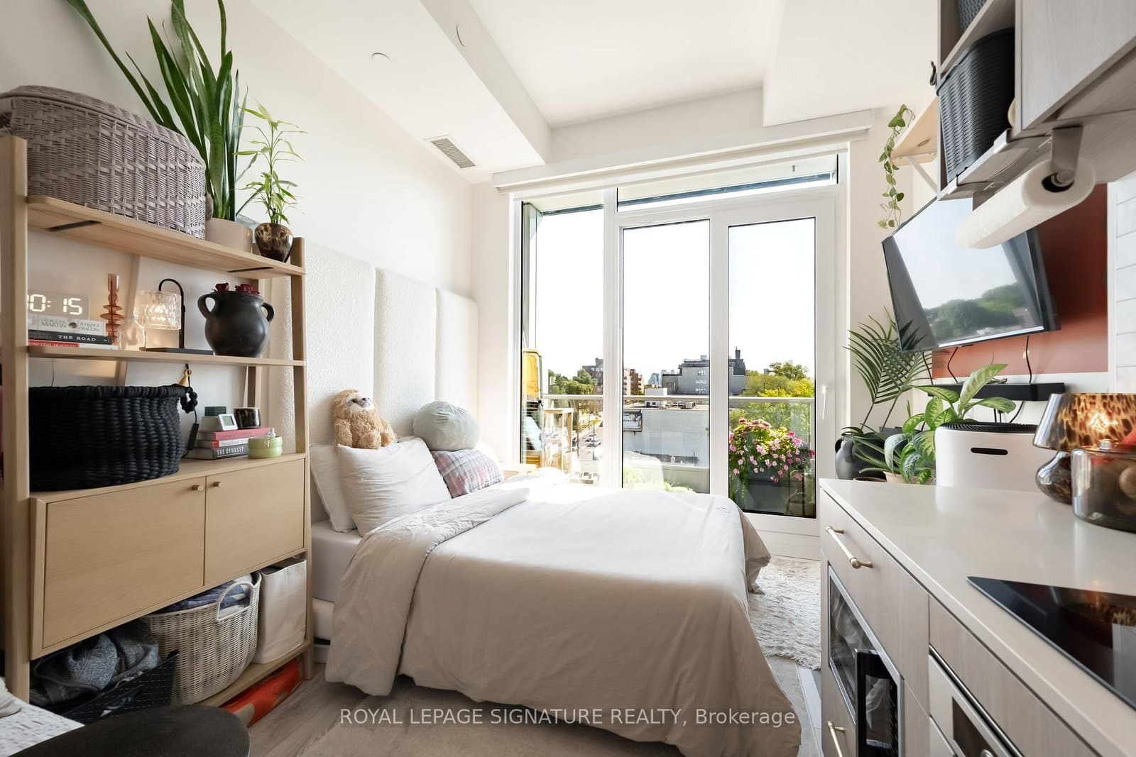 2020 Bathurst Street, Unit 929 thumbnail 2