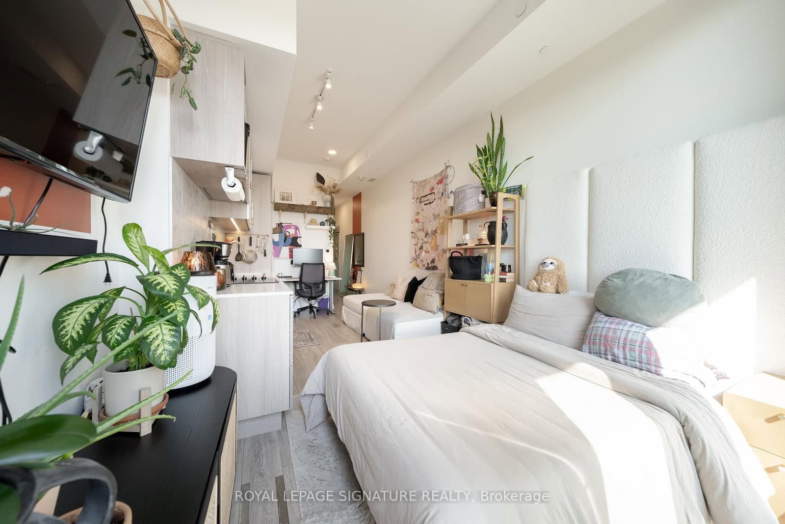2020 Bathurst Street, Unit 929 thumbnail 3