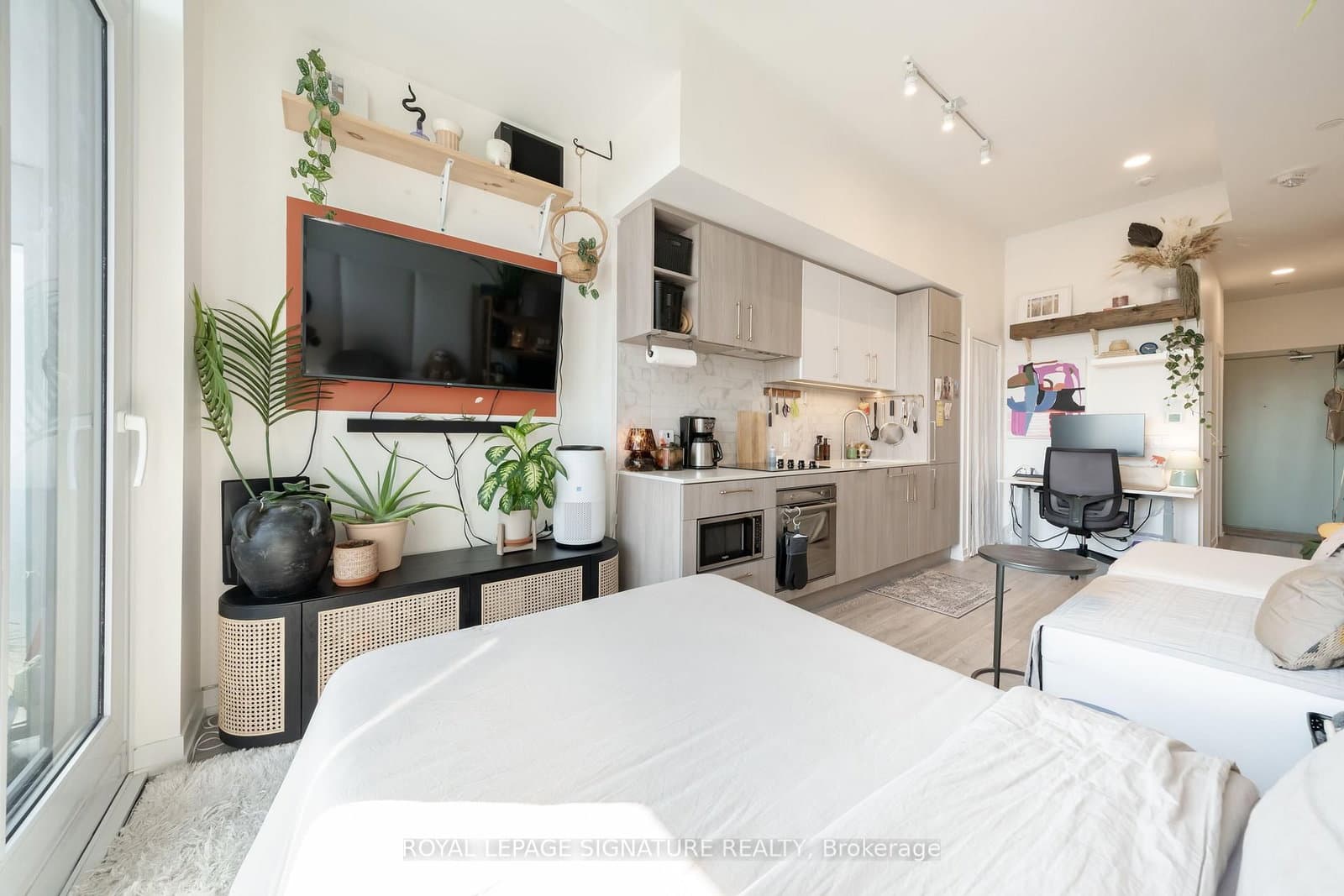 2020 Bathurst Street, Unit 929 thumbnail 4