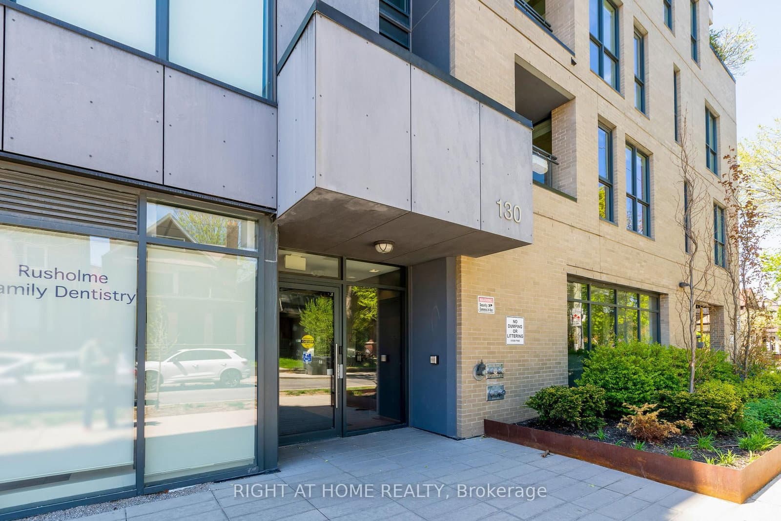 130 Rusholme Road, Unit 202 thumbnail 2