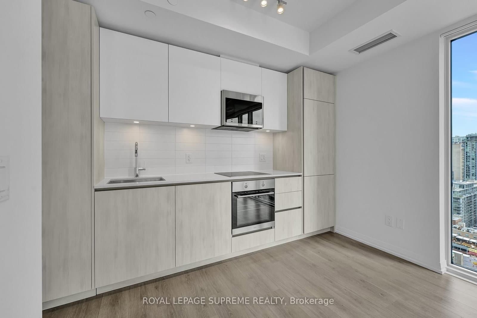 28 Widmer Street, Unit 2929 thumbnail 10
