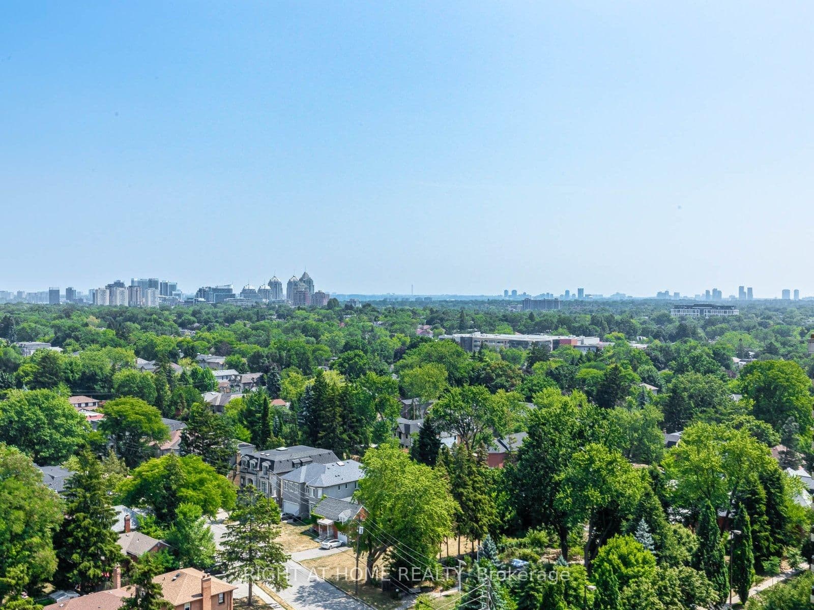26 Norton Avenue, Unit 1603 thumbnail 22