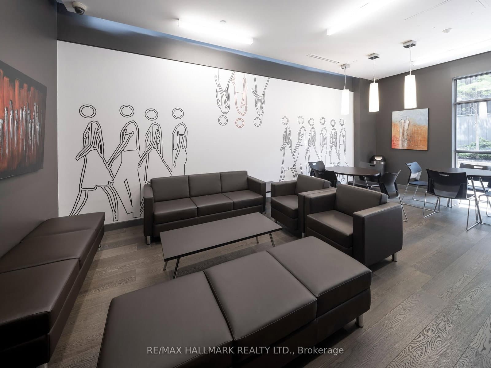 132 Berkeley Street, Unit 1004 thumbnail 10