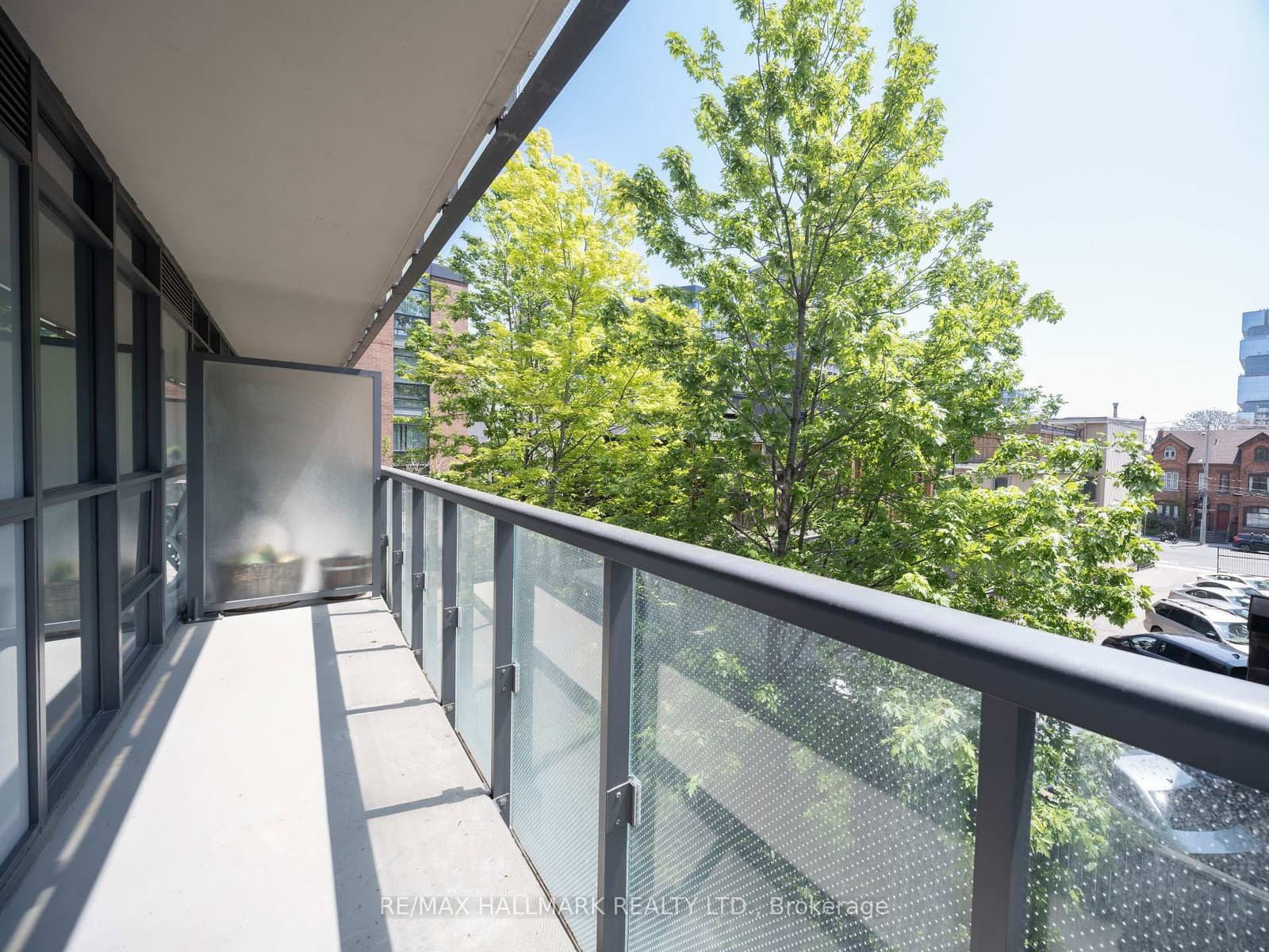 132 Berkeley Street, Unit 1004 thumbnail 8