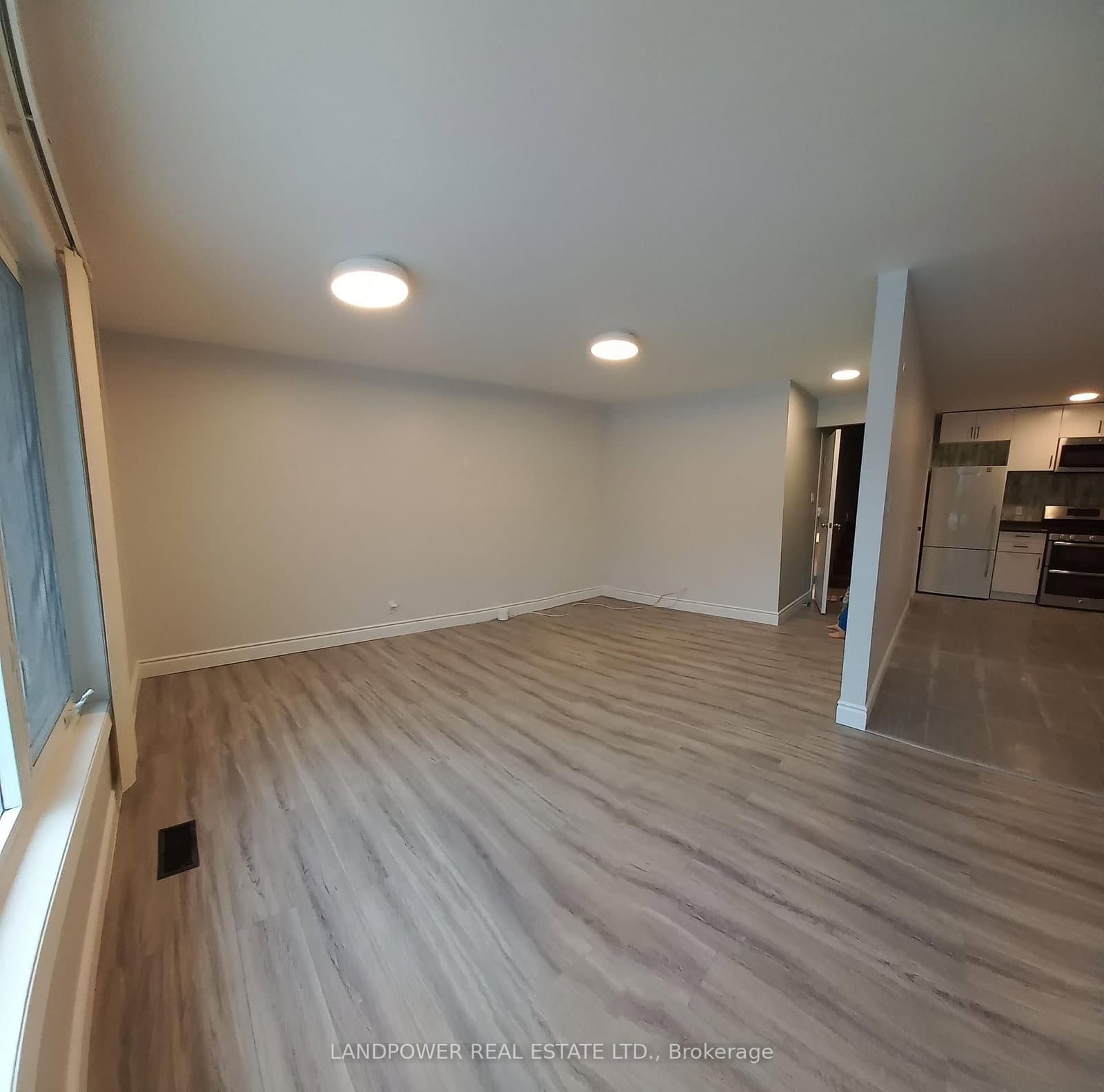 8 Clareville Crescent, Unit 3 bedrooms thumbnail 2