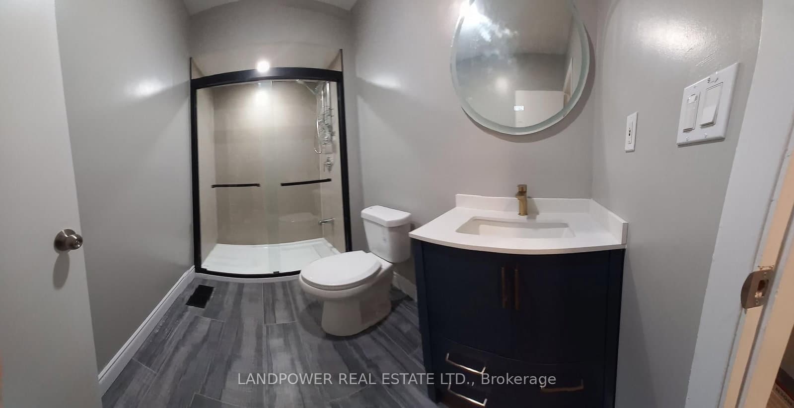 8 Clareville Crescent, Unit 3 bedrooms thumbnail 3
