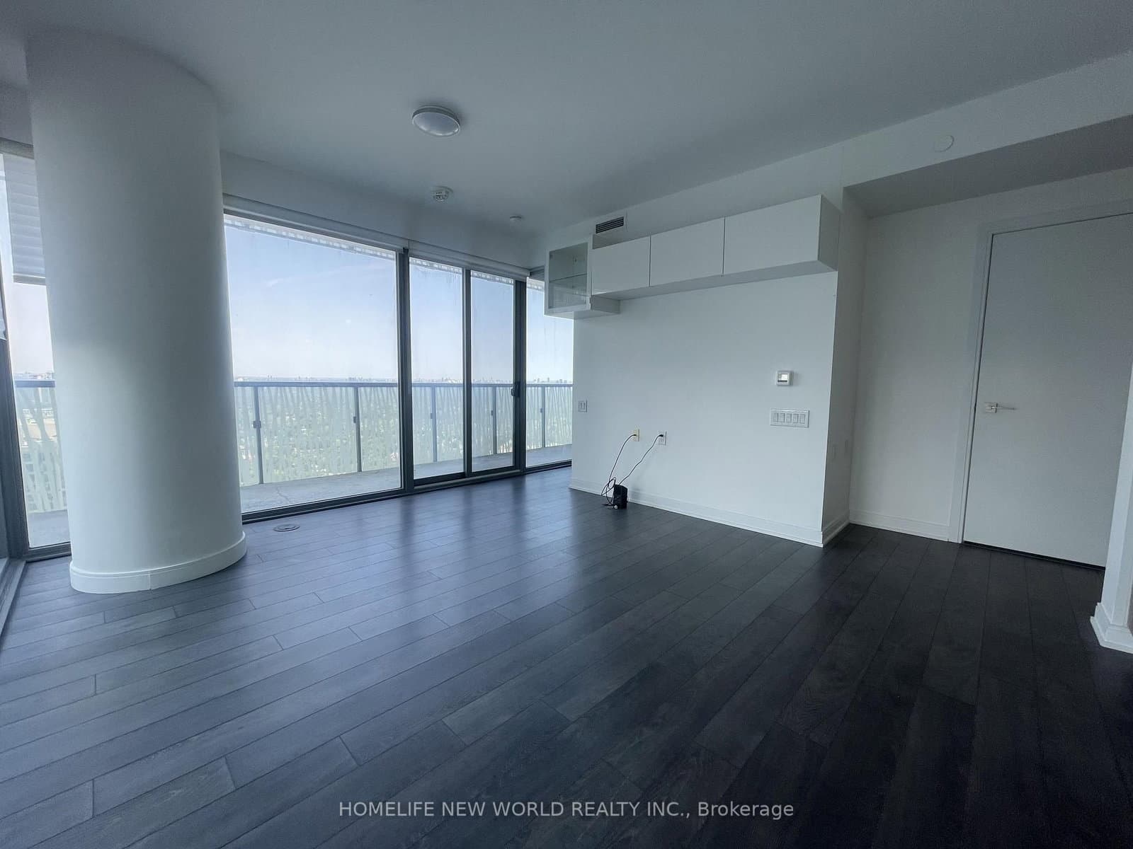 50 Charles Street E, Unit 3809 thumbnail 3