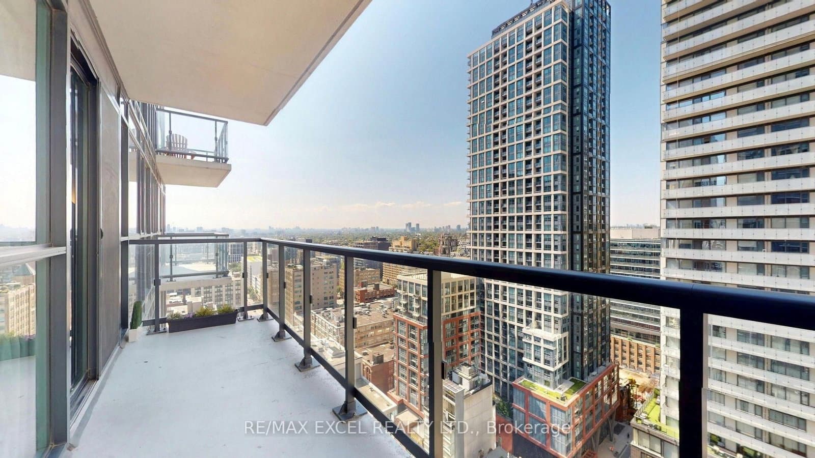 87 Peter Street, Unit 2507 thumbnail 18