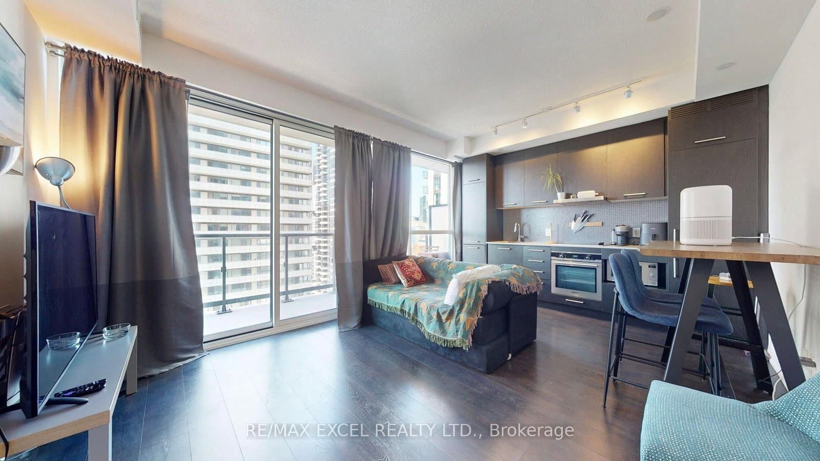 87 Peter Street, Unit 2507 thumbnail 4