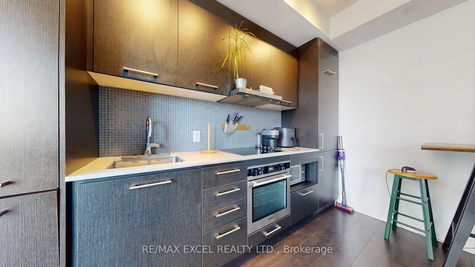 87 Peter Street, Unit 2507 thumbnail 8