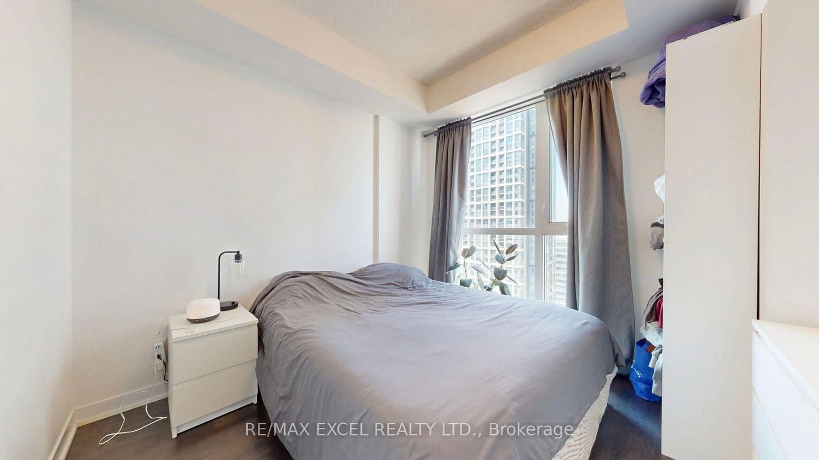 87 Peter Street, Unit 2507 thumbnail 9