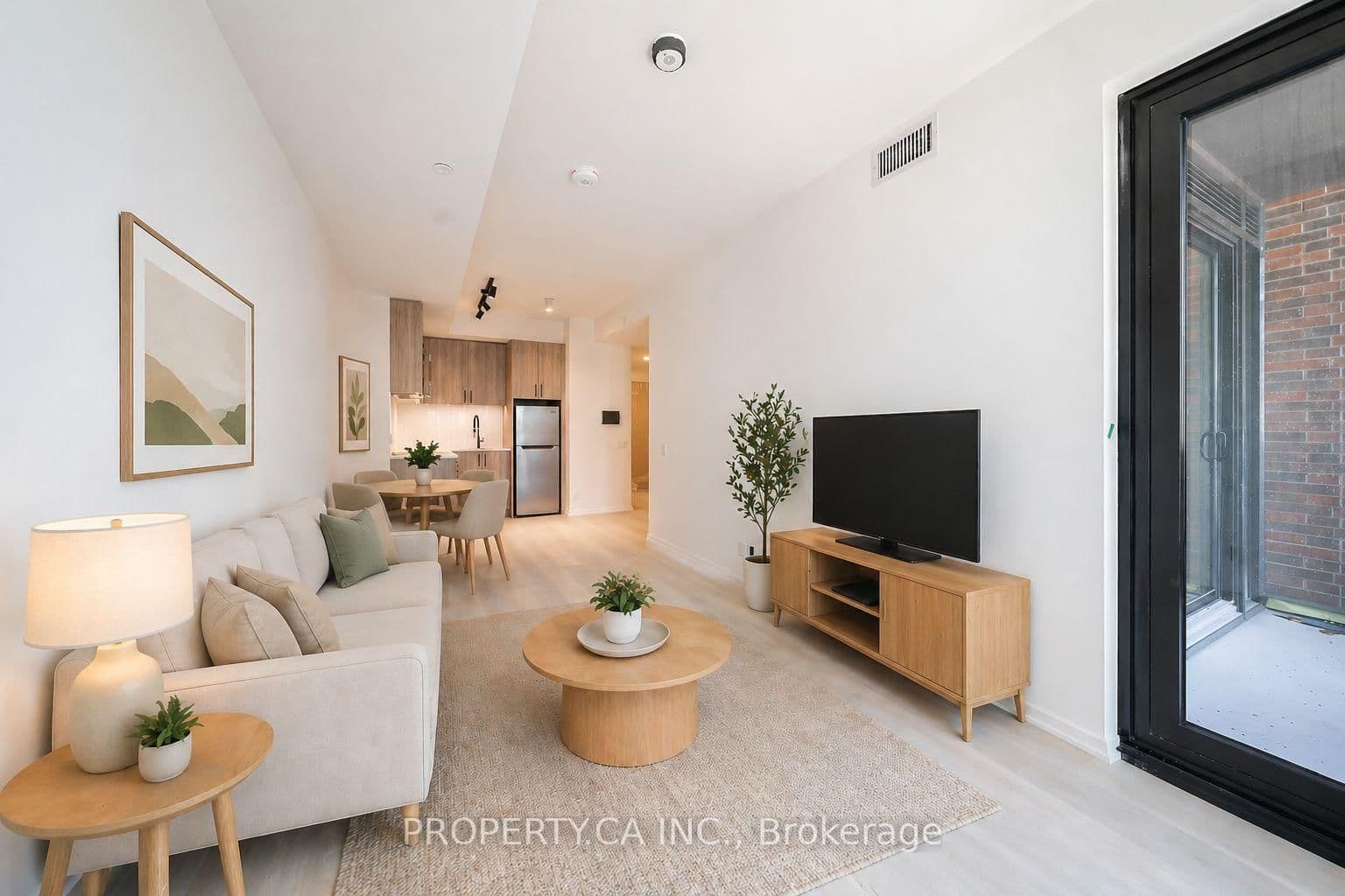109 Erskine Avenue, Unit 604 - Image 1