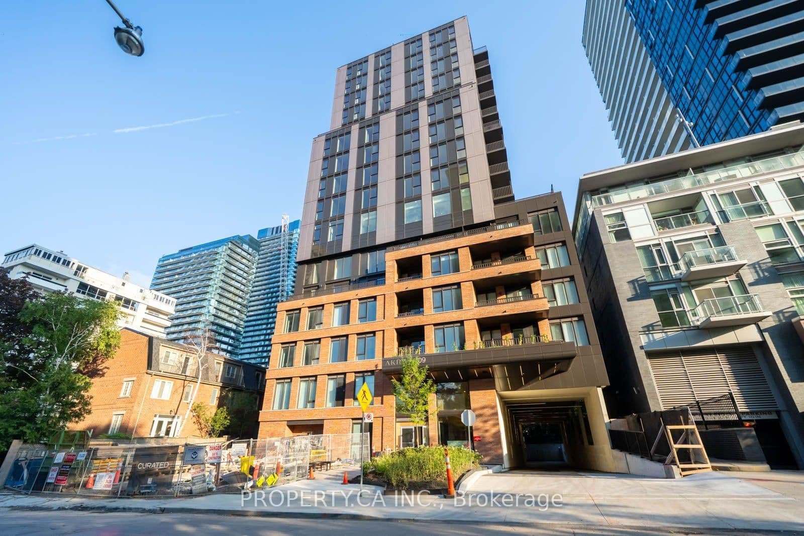 109 Erskine Avenue, Unit 604 thumbnail 13