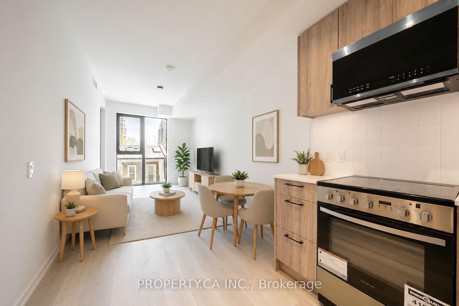 109 Erskine Avenue, Unit 604 thumbnail 4
