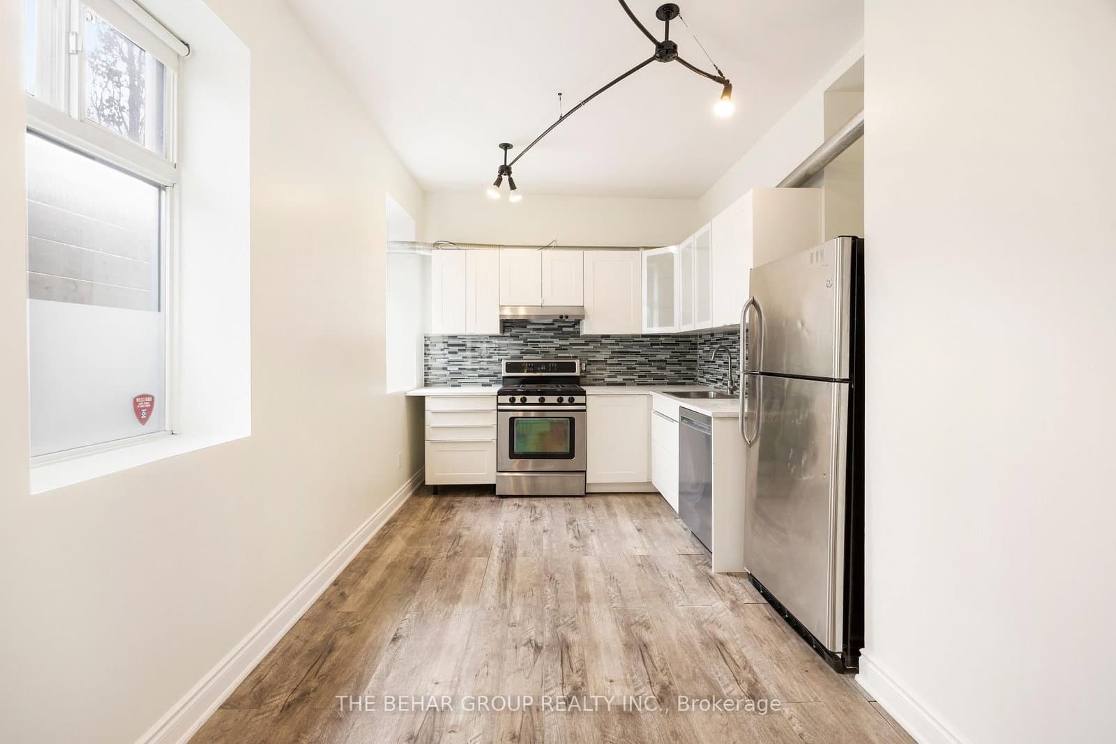 18 Dupont Street, Unit 1 thumbnail 8
