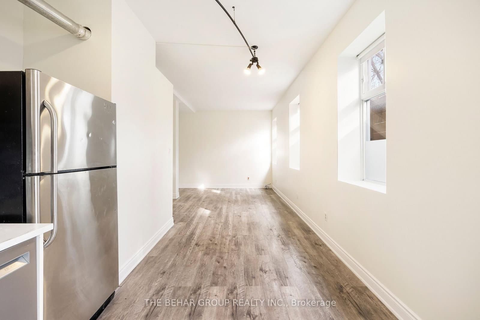 18 Dupont Street, Unit 1 thumbnail 9