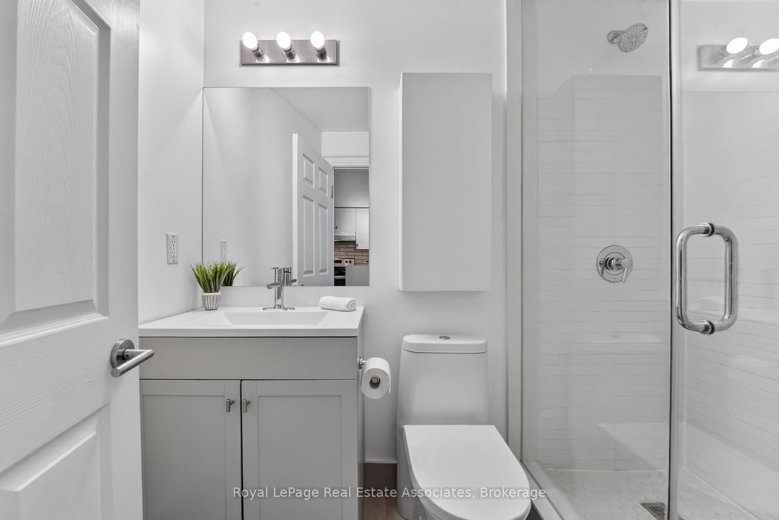 115 Richmond Street E, Unit 1006 thumbnail 24