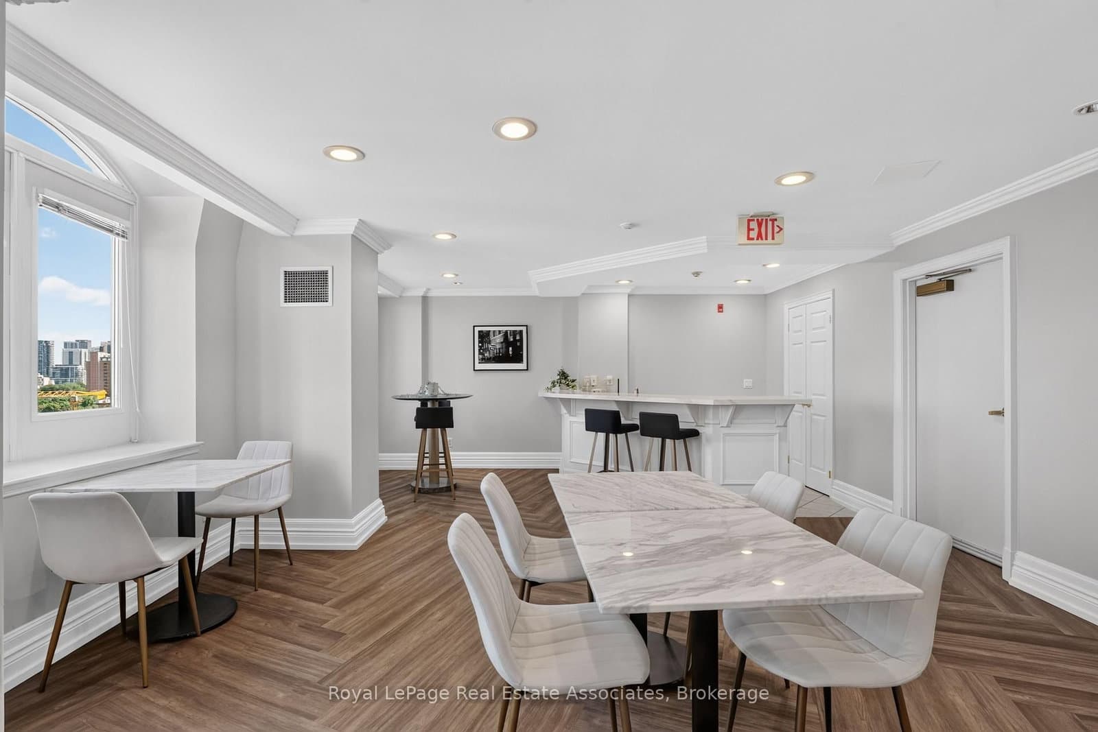 115 Richmond Street E, Unit 1006 thumbnail 33