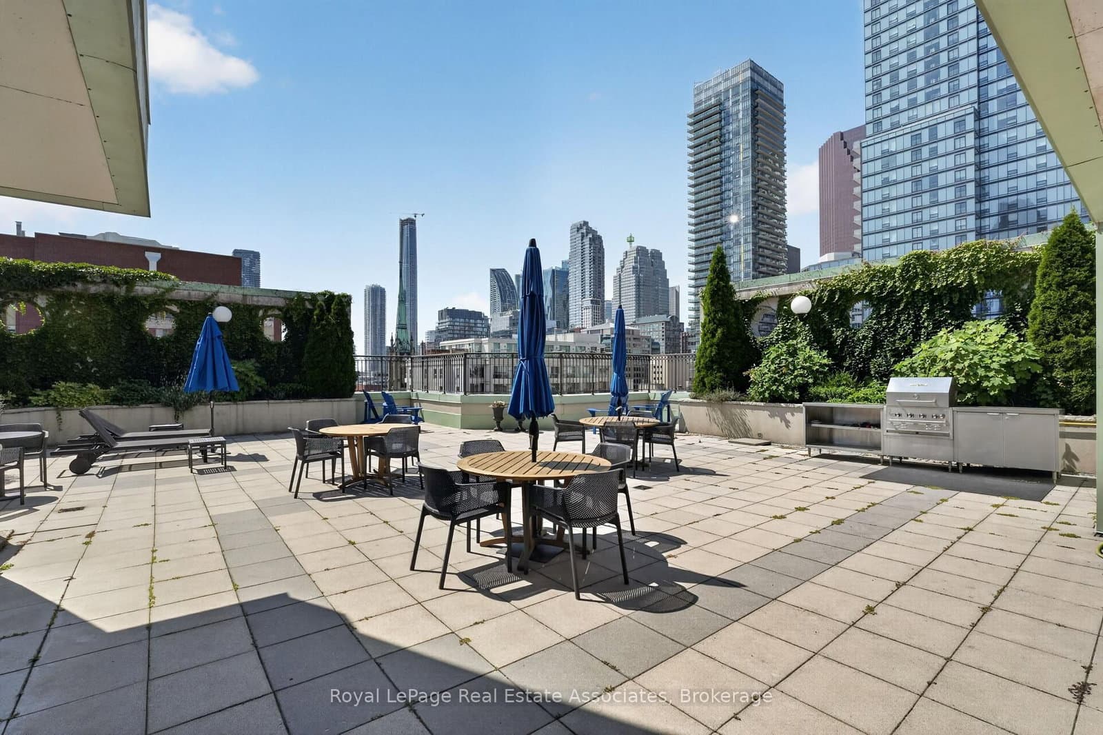 115 Richmond Street E, Unit 1006 thumbnail 37