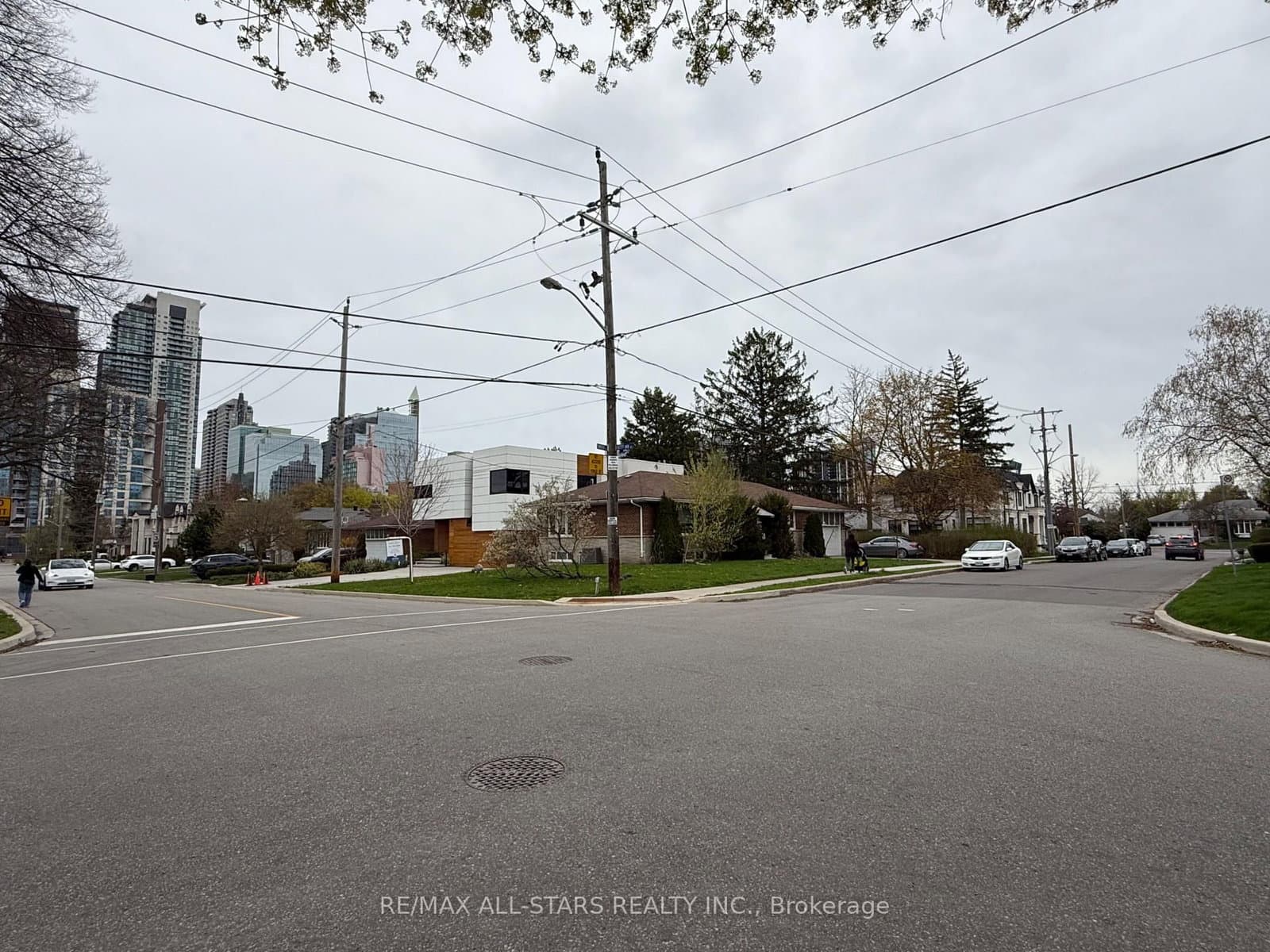 105 Betty Ann Drive thumbnail 22