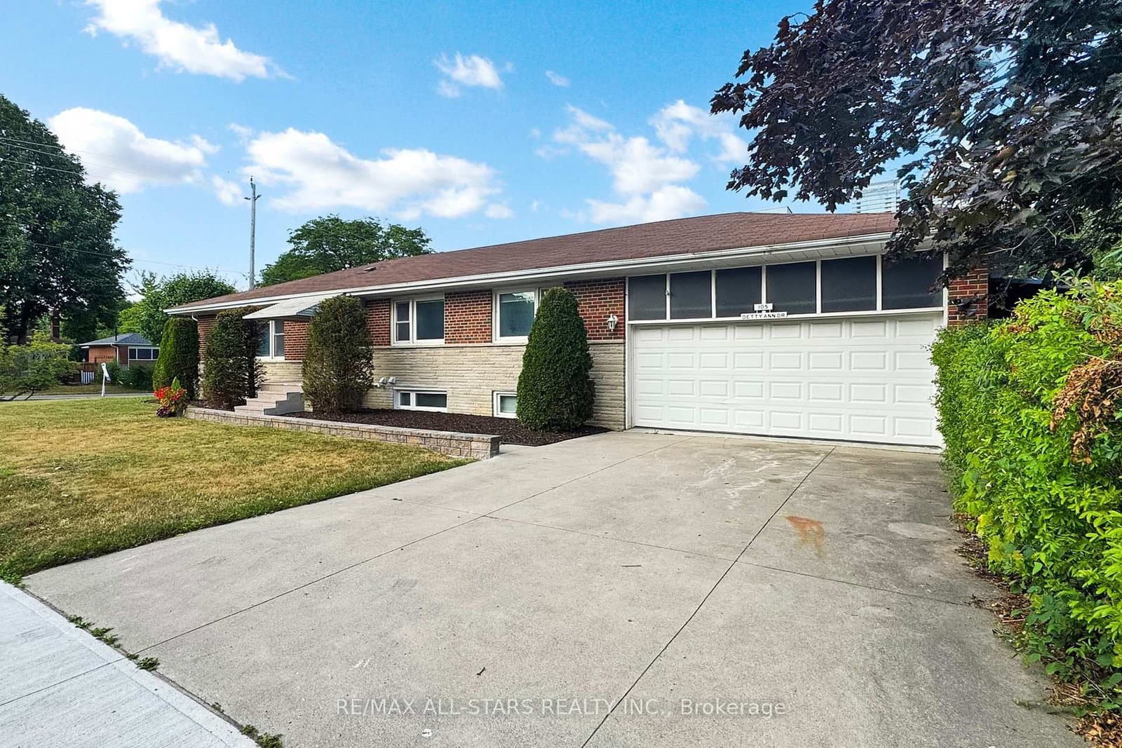 105 Betty Ann Drive thumbnail 29