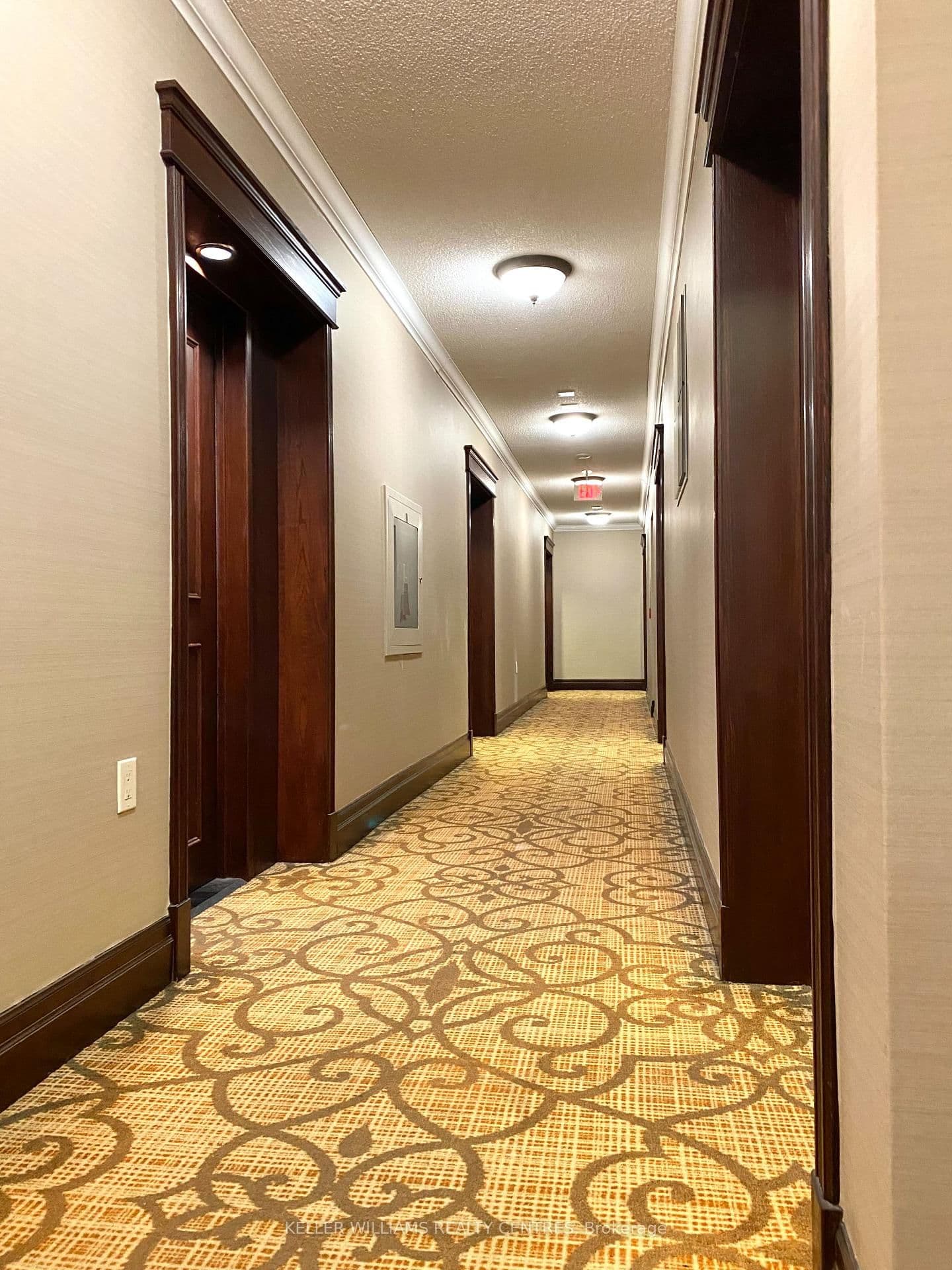 1 Clairtrell Road, Unit 1005 thumbnail 3