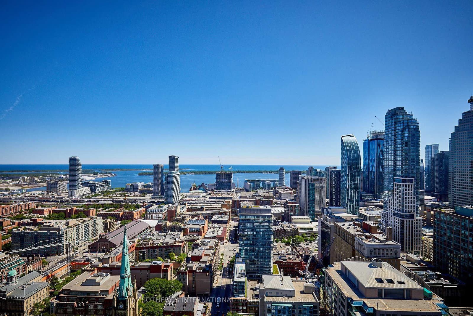 33 Lombard Street, Unit 4204 thumbnail 2