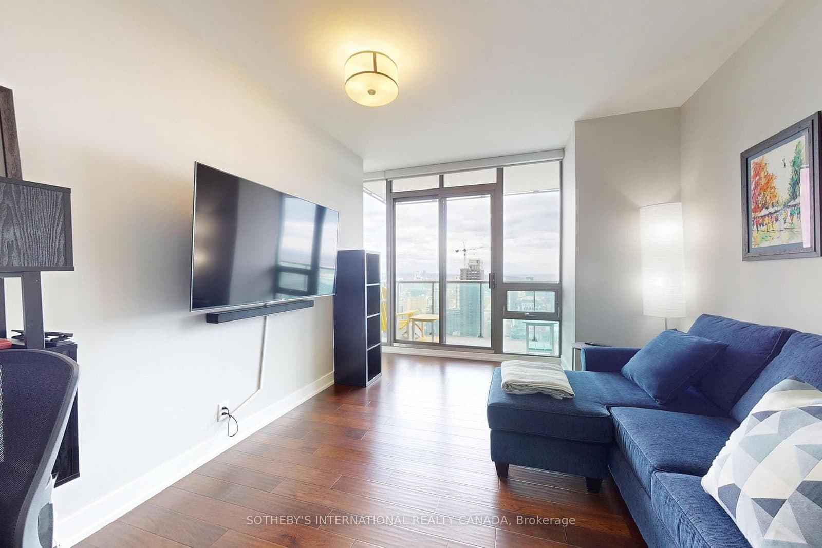 33 Lombard Street, Unit 4204 thumbnail 25