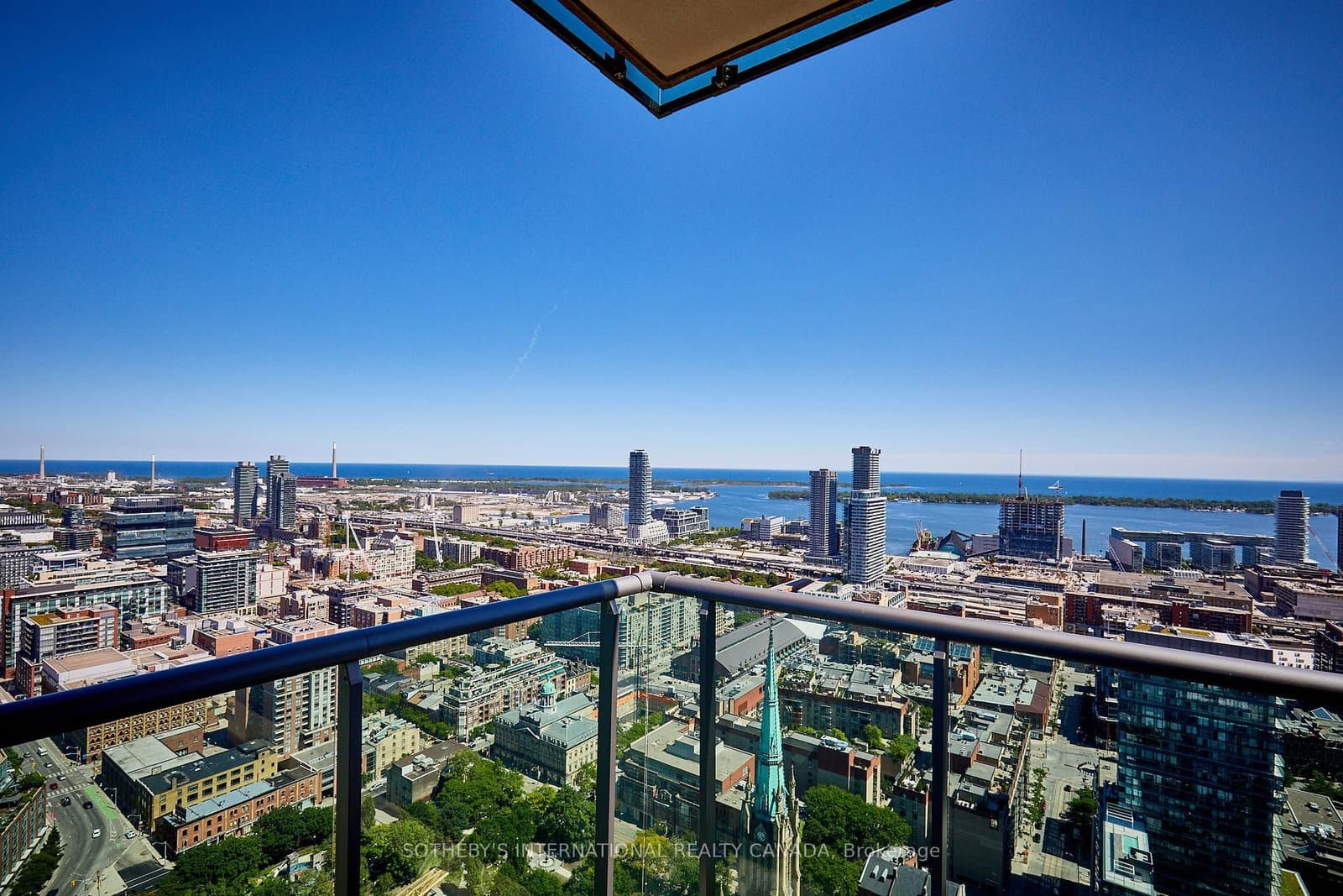 33 Lombard Street, Unit 4204 thumbnail 31