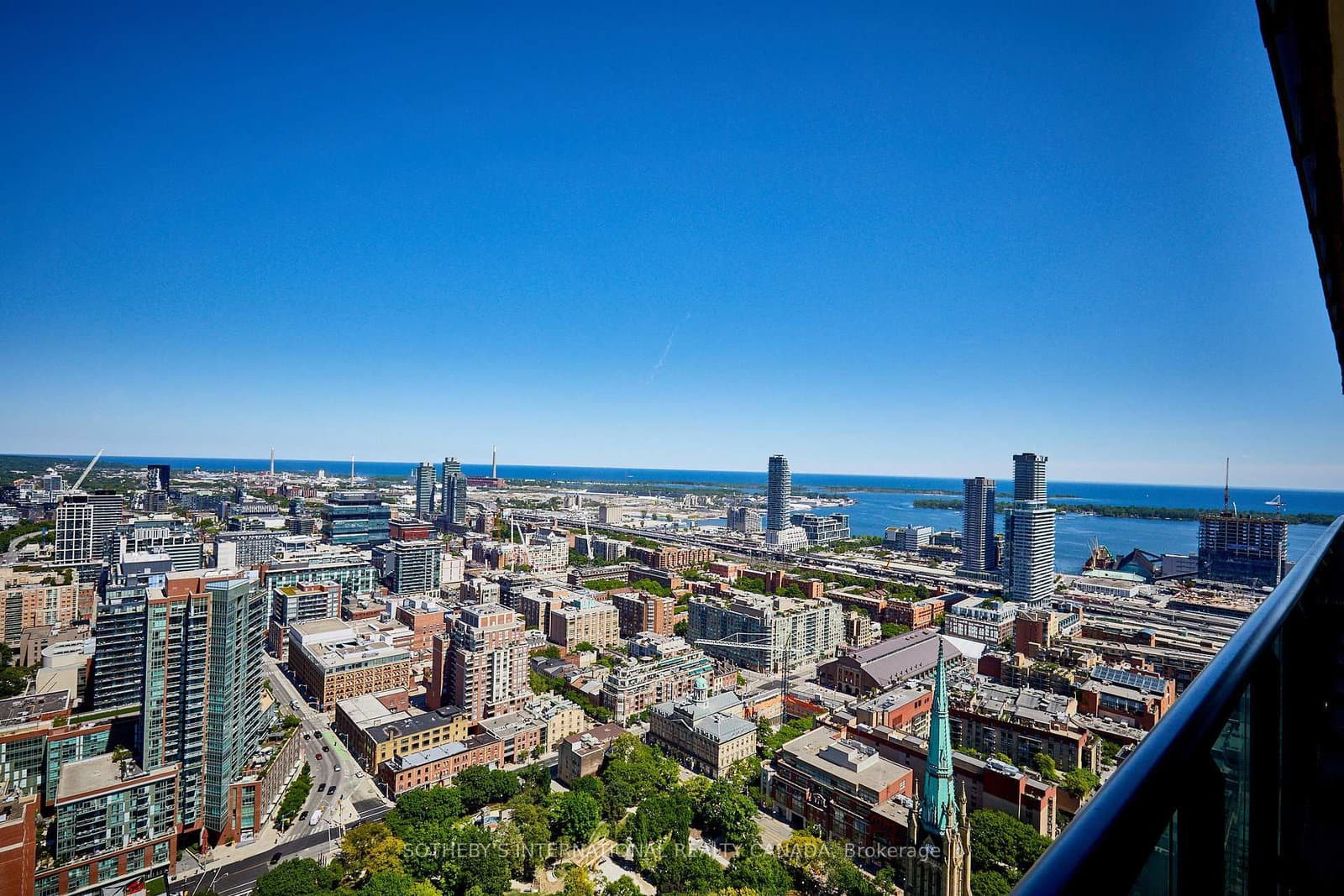 33 Lombard Street, Unit 4204 thumbnail 32