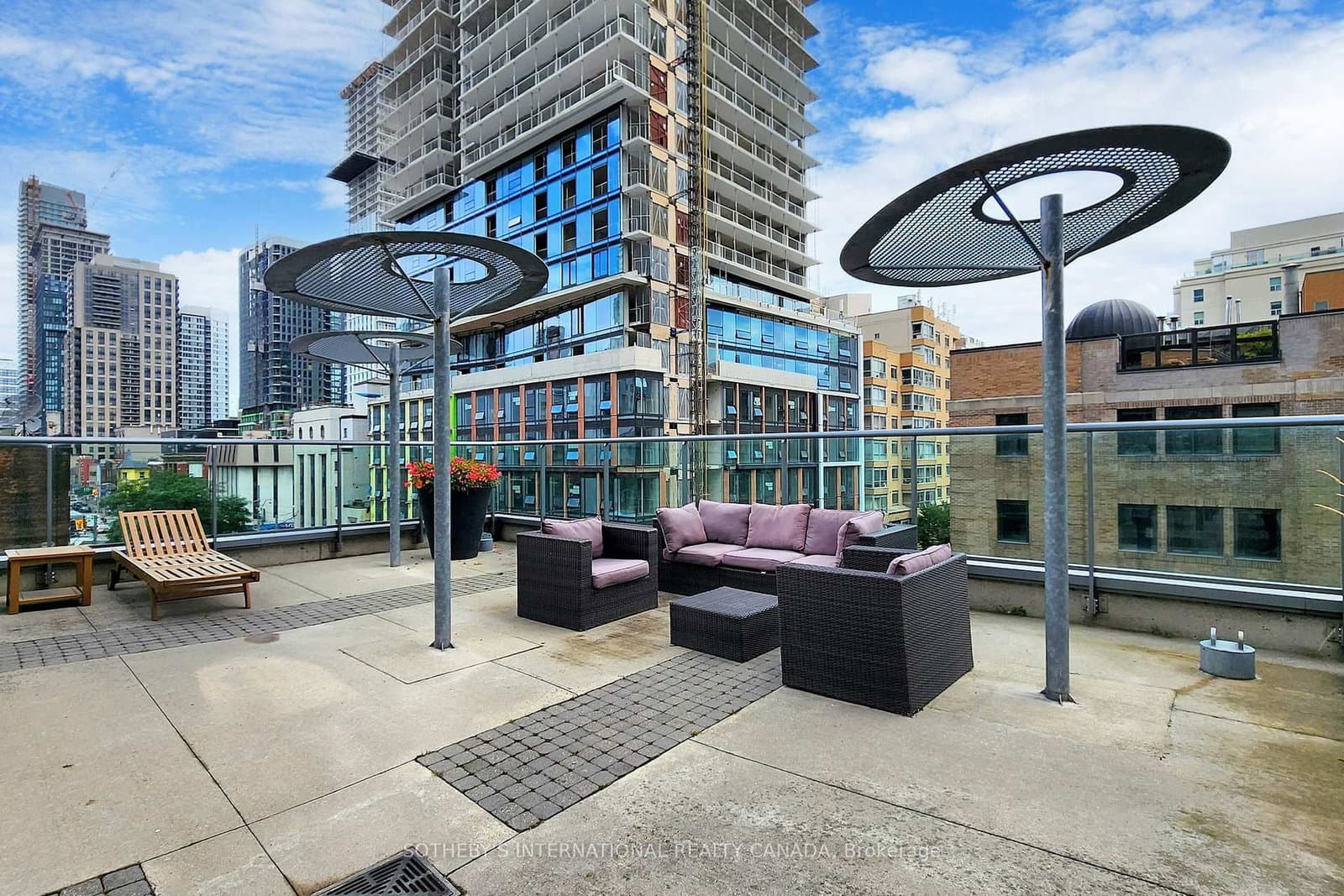 33 Lombard Street, Unit 4204 thumbnail 47