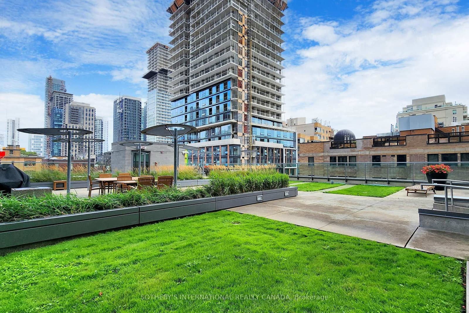 33 Lombard Street, Unit 4204 thumbnail 48