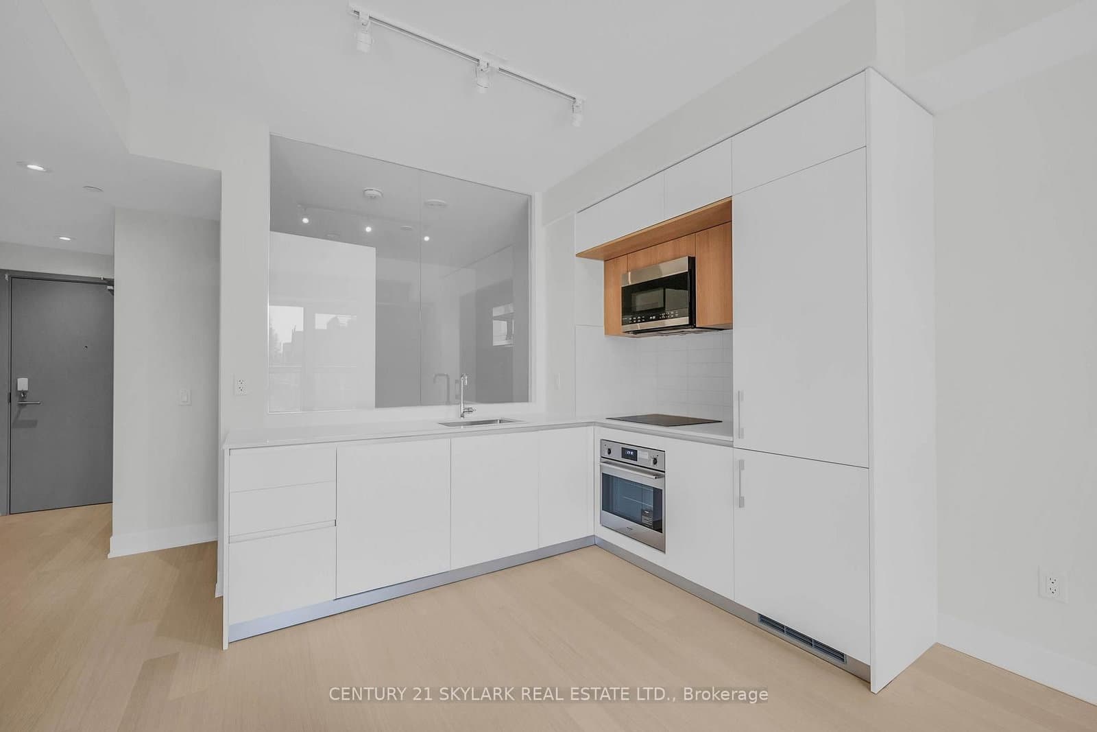 322 Dupont Street, Unit 206 thumbnail 11