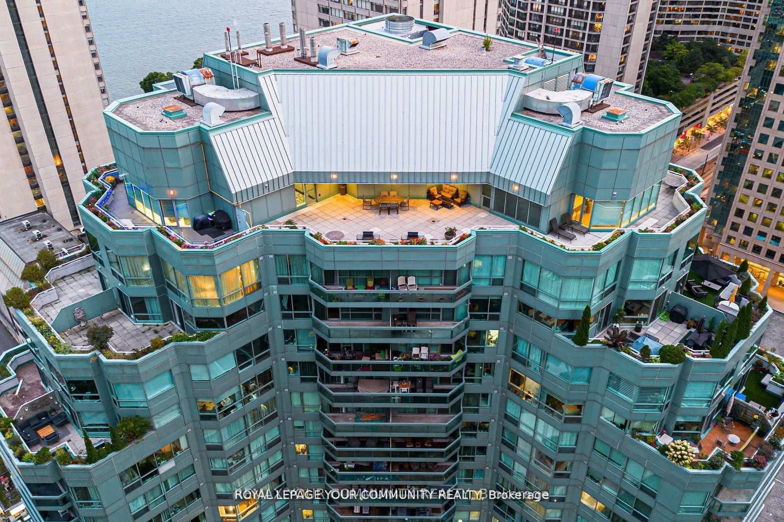 10 Queens Quay W, Unit 2402 thumbnail 24