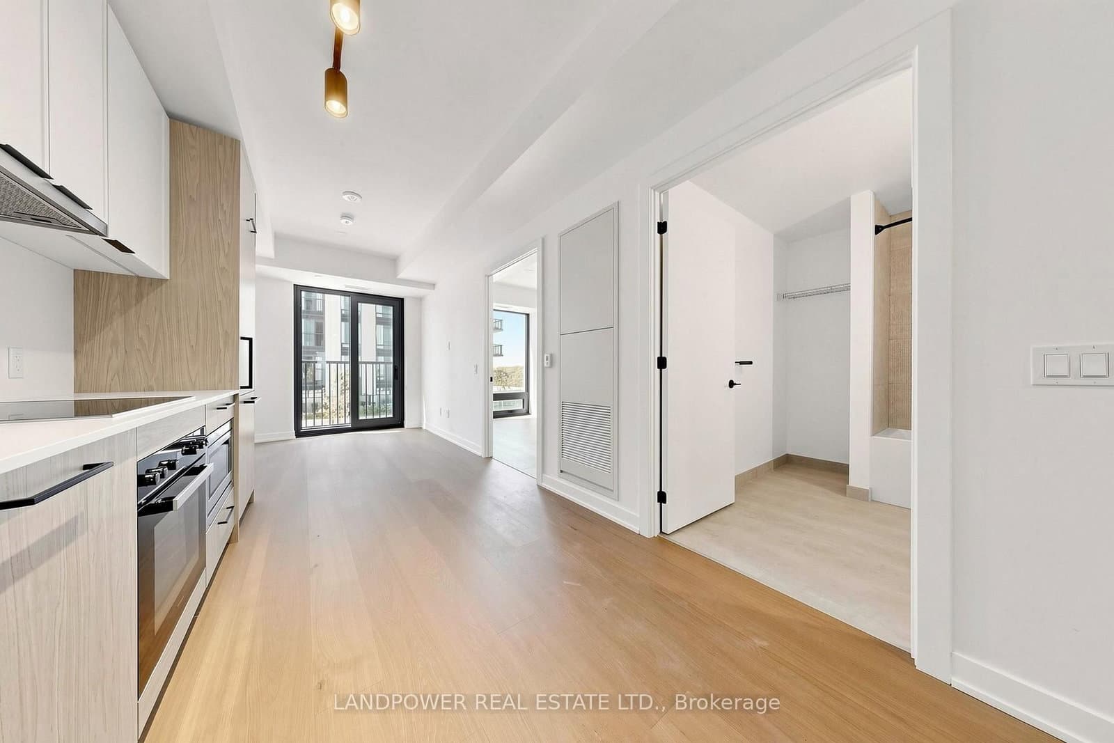 89 Montclair Avenue, Unit 1026 thumbnail 7