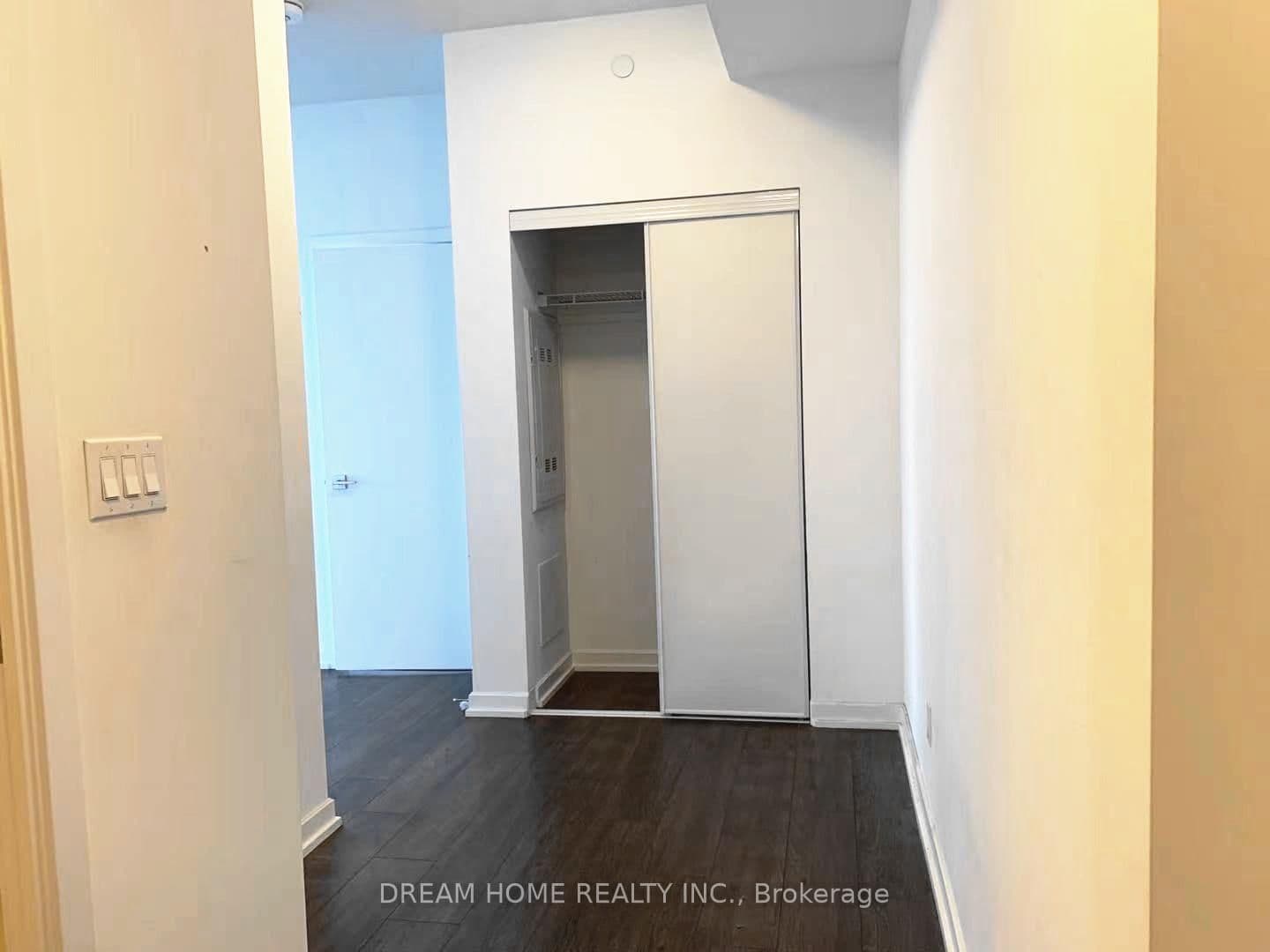 56 Forest Manor Road, Unit 2004 thumbnail 8
