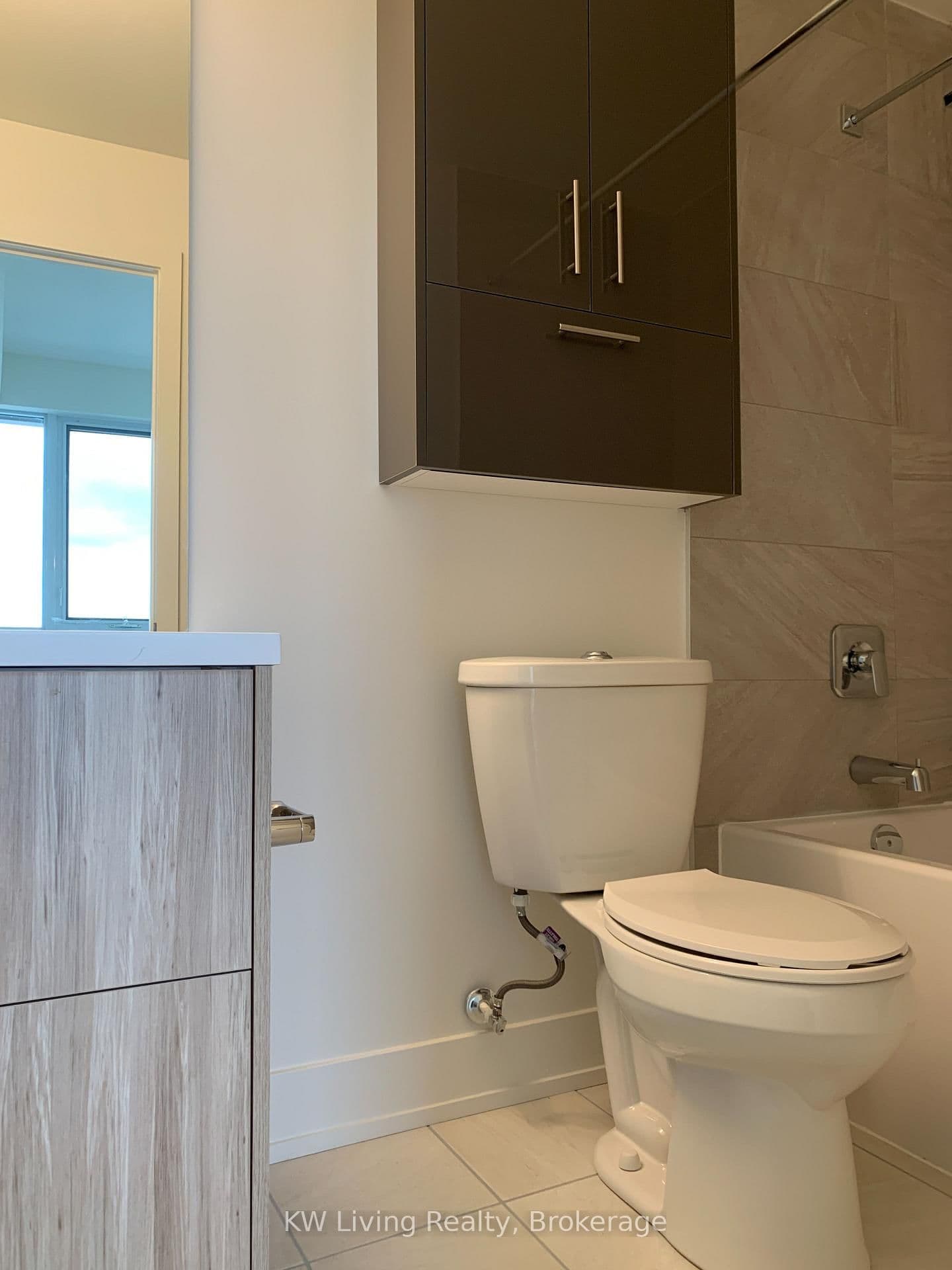 180 Fairview Mall Drive, Unit 1908 thumbnail 8