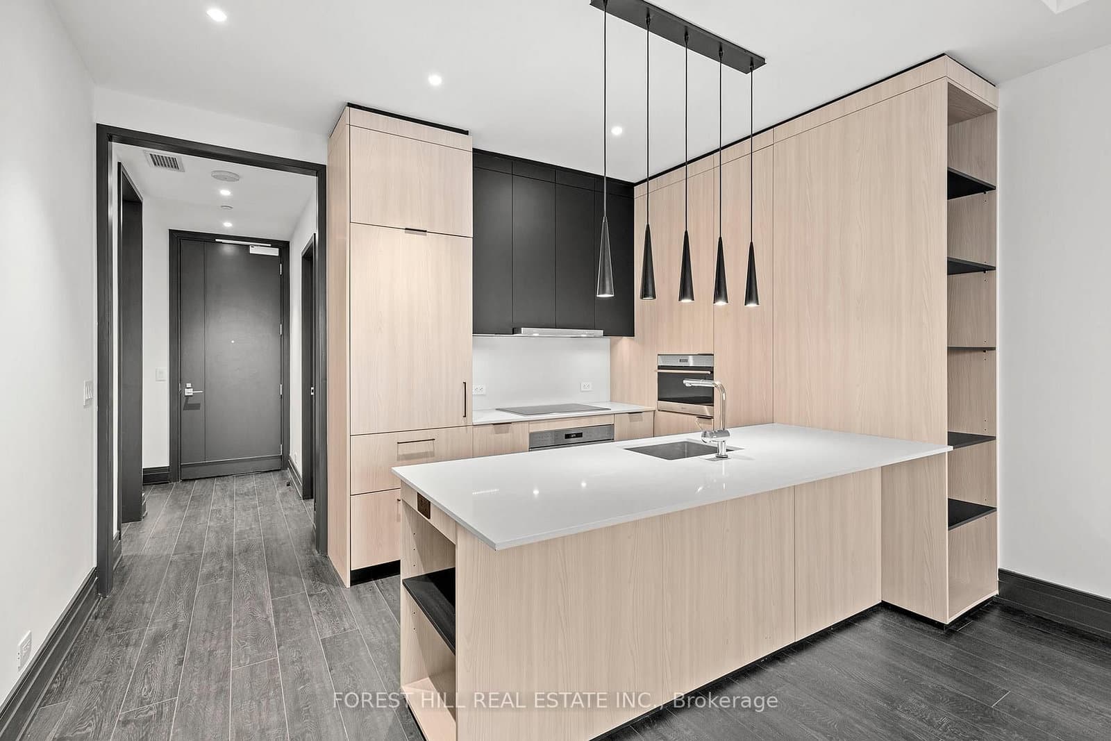 2 Avenue Road, Unit 1304 thumbnail 2