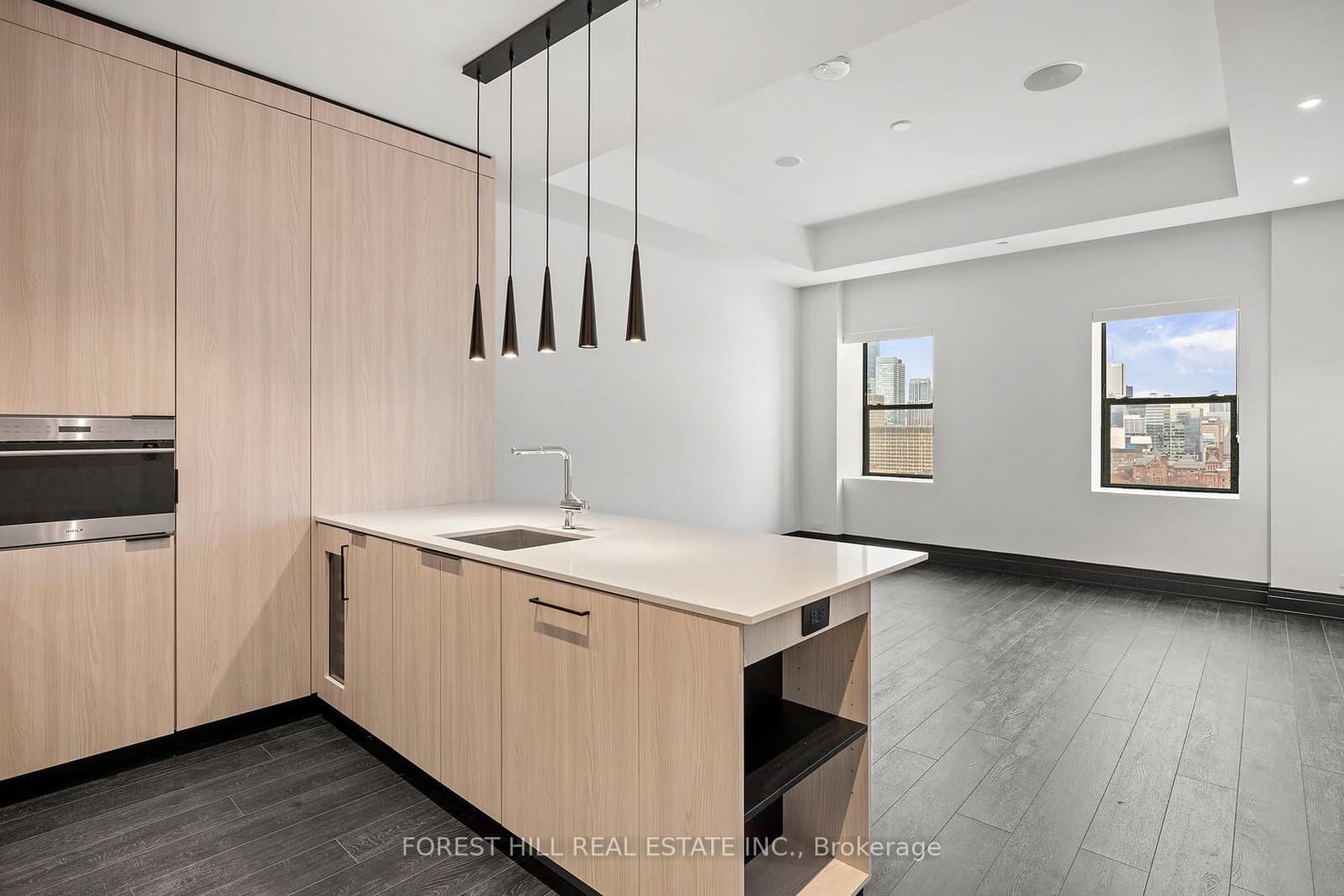 2 Avenue Road, Unit 1304 thumbnail 6