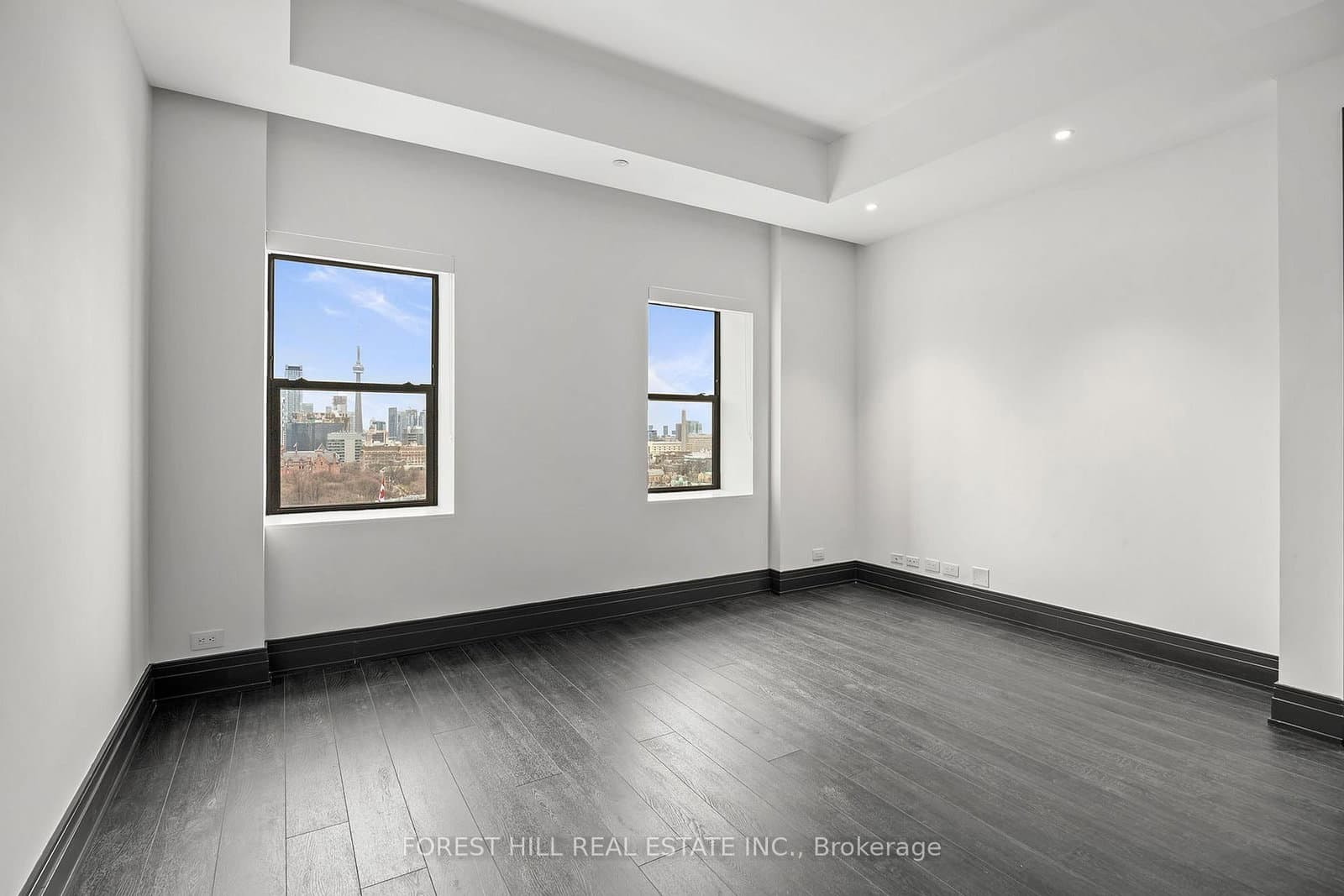 2 Avenue Road, Unit 1304 thumbnail 9